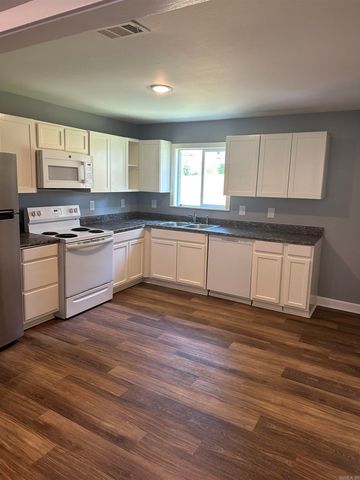 2207 W Long 17th, North Little Rock, AR 72114