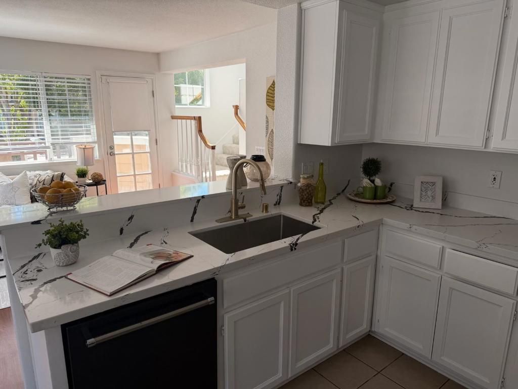 Image 11 of property listing at 553 Mill River Lane, San Jose, CA 95134