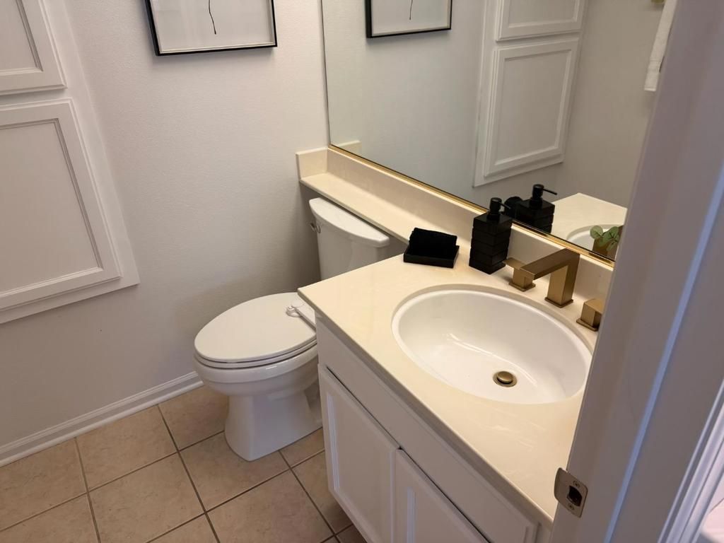 Image 14 of property listing at 553 Mill River Lane, San Jose, CA 95134