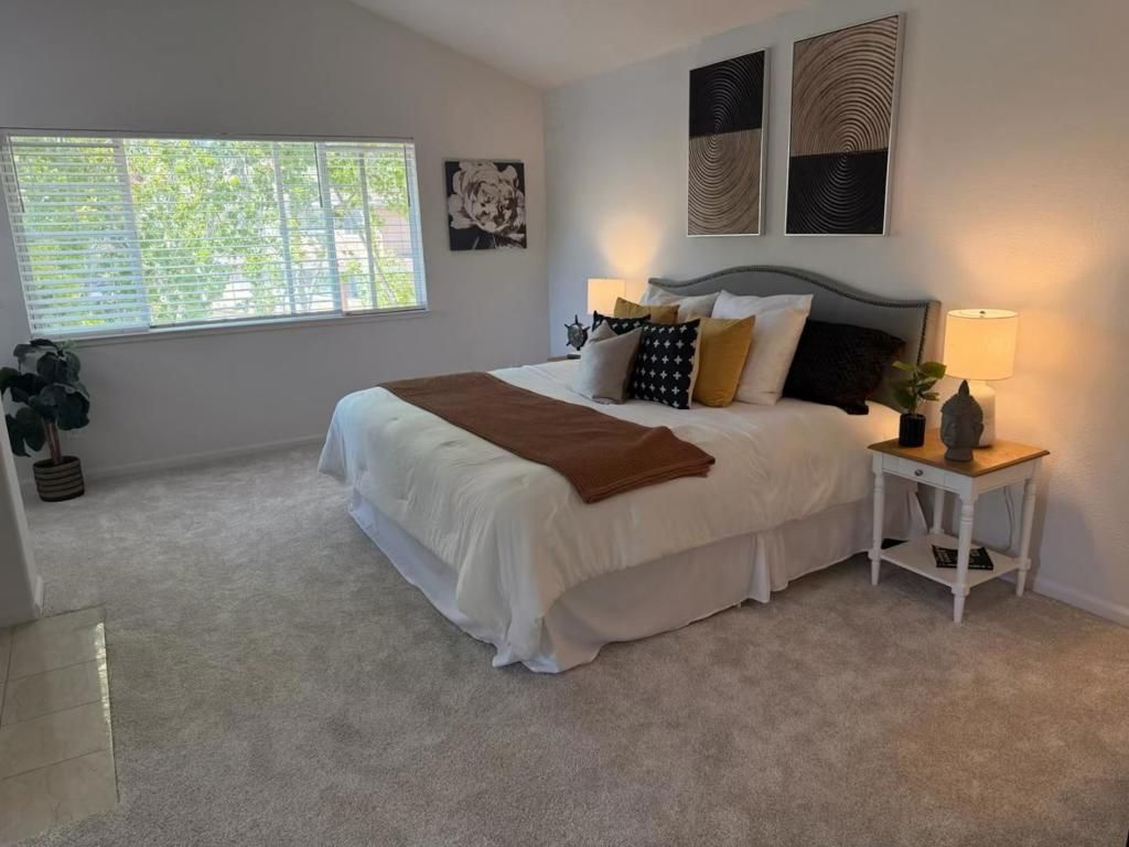 Image 16 of property listing at 553 Mill River Lane, San Jose, CA 95134