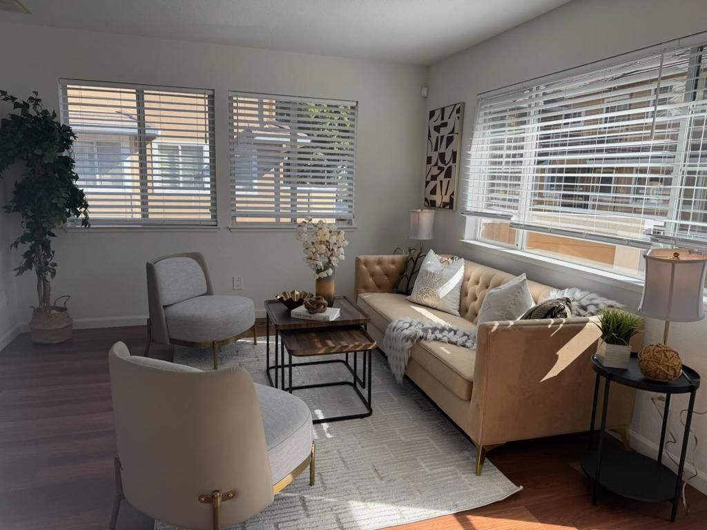Image 6 of property listing at 553 Mill River Lane, San Jose, CA 95134