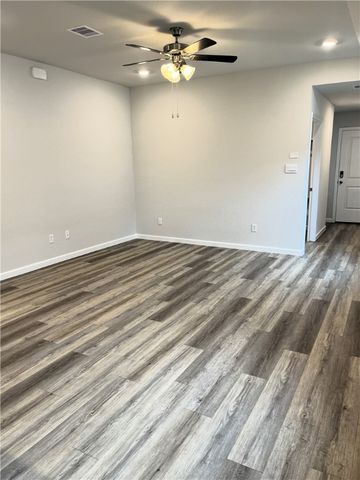 927 Coffee Mill Lane, College Station, TX 77845