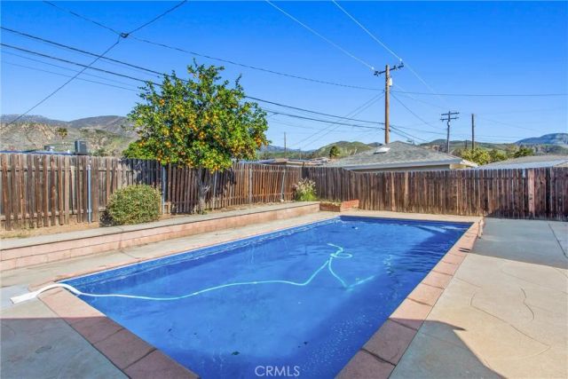 272 E 47th St, San Bernardino, CA 92404