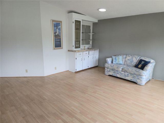 131 VICTORIA DRIVE, Haines City, FL 33844