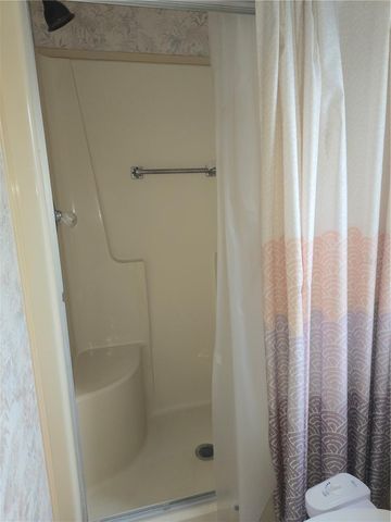 131 VICTORIA DRIVE, Haines City, FL 33844