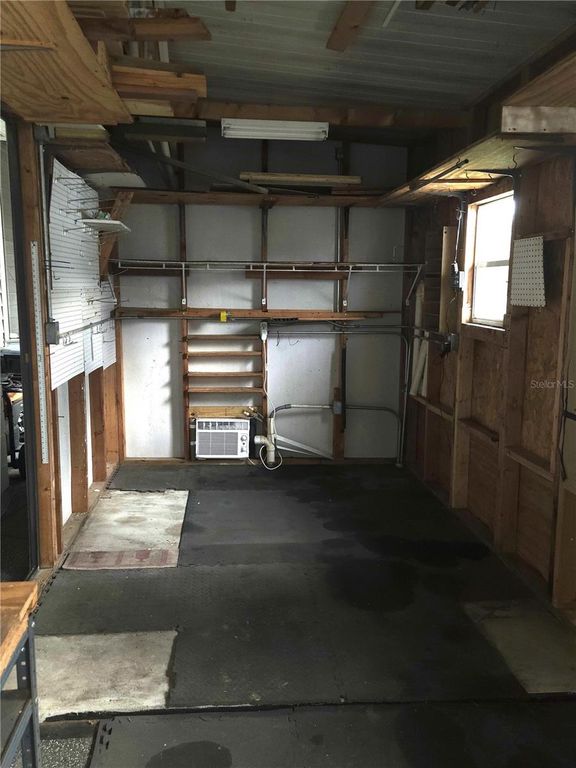 Image 33 of property listing at 131 VICTORIA DRIVE, Haines City, FL 33844