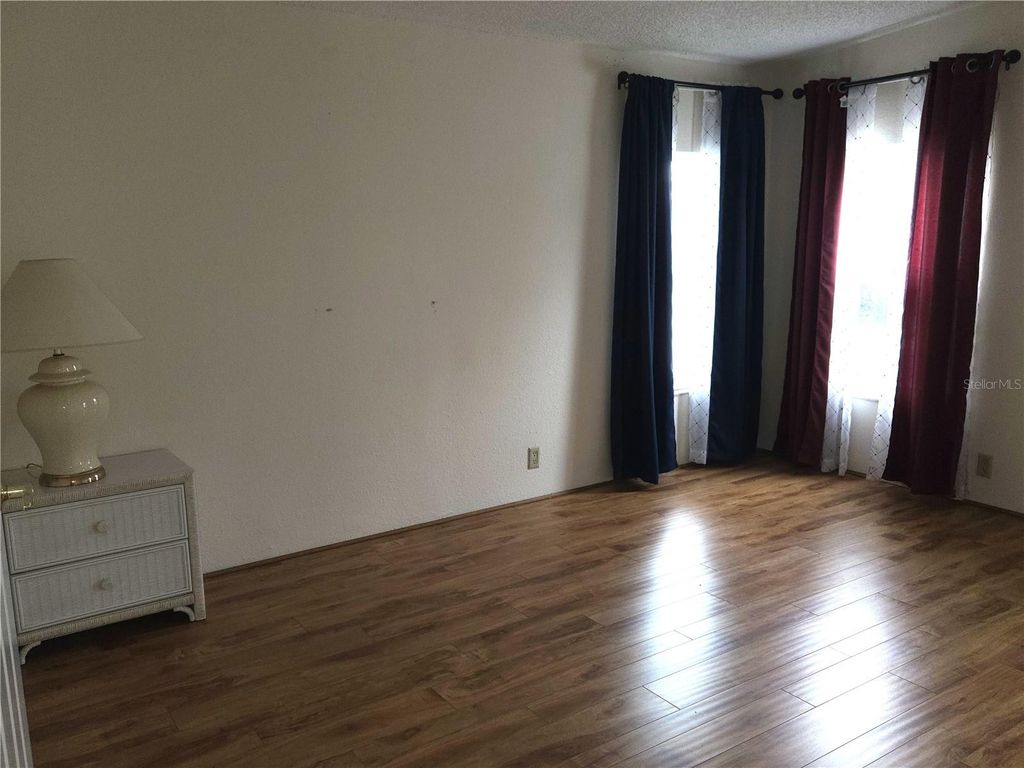 Image 37 of property listing at 131 VICTORIA DRIVE, Haines City, FL 33844