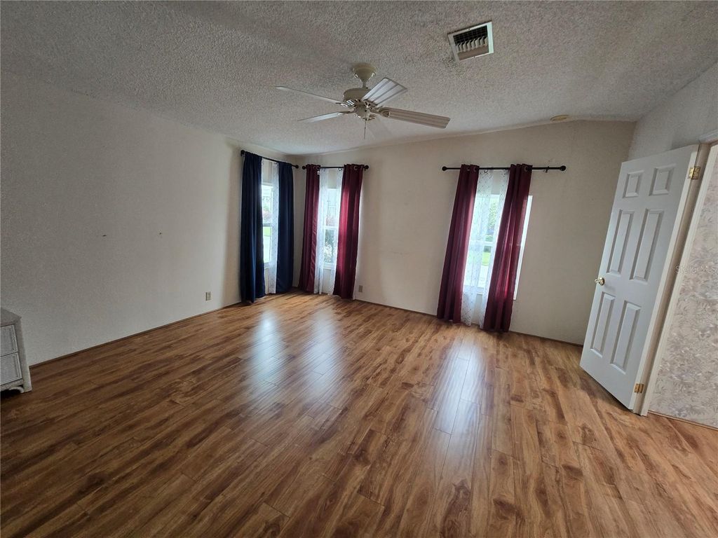 Image 53 of property listing at 131 VICTORIA DRIVE, Haines City, FL 33844