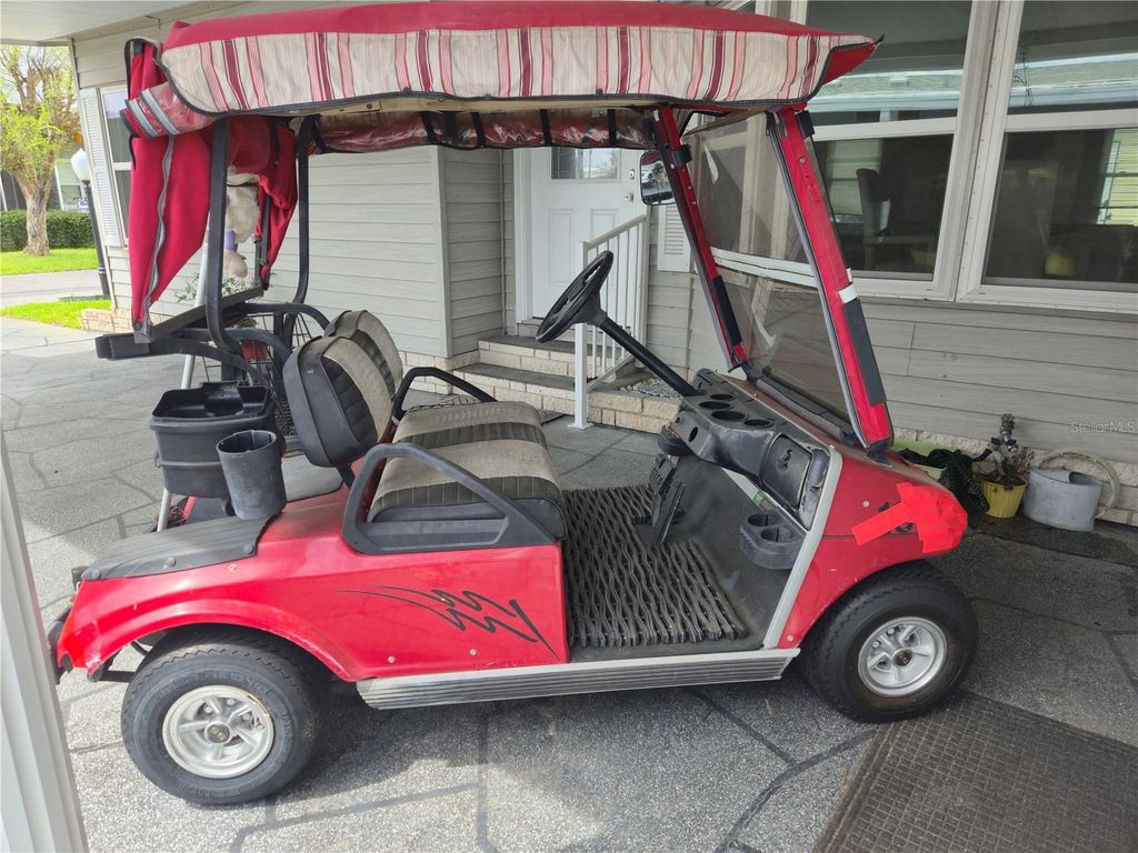 Image 8 of property listing at 131 VICTORIA DRIVE, Haines City, FL 33844