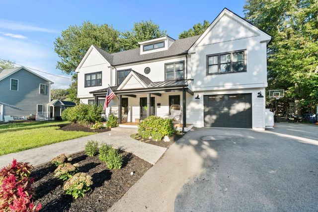 53 Cranmore Rd, Braintree, MA 02184