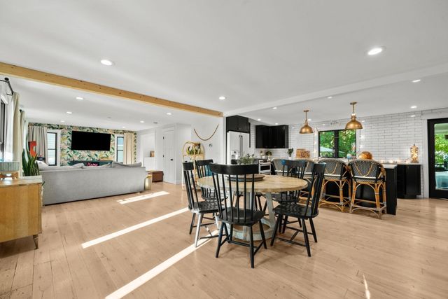 53 Cranmore Rd, Braintree, MA 02184