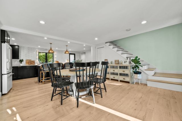 53 Cranmore Rd, Braintree, MA 02184