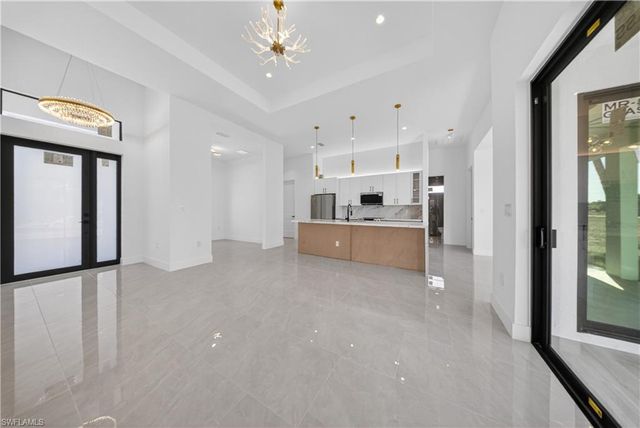 5027 Gunn CIR, Labelle, FL 33935