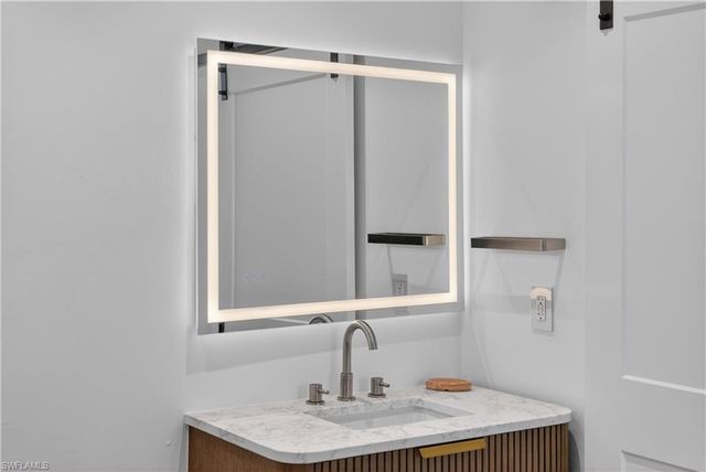 5027 Gunn CIR, Labelle, FL 33935