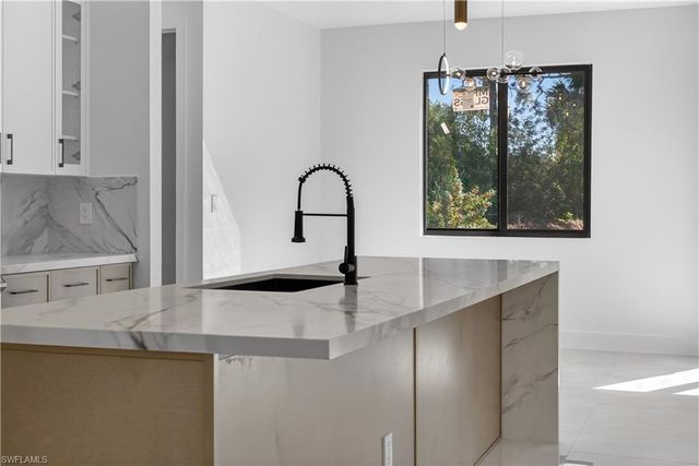 5027 Gunn CIR, Labelle, FL 33935