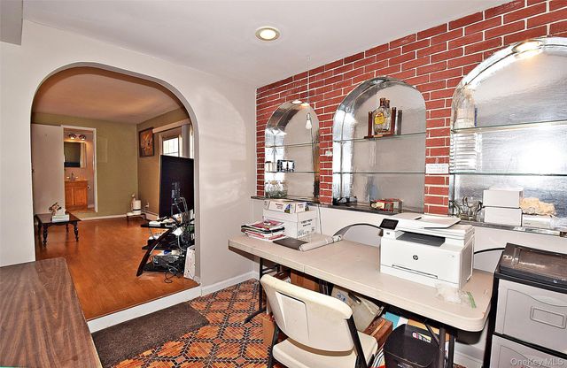 1055 Coates Avenue, Holbrook, NY 11741