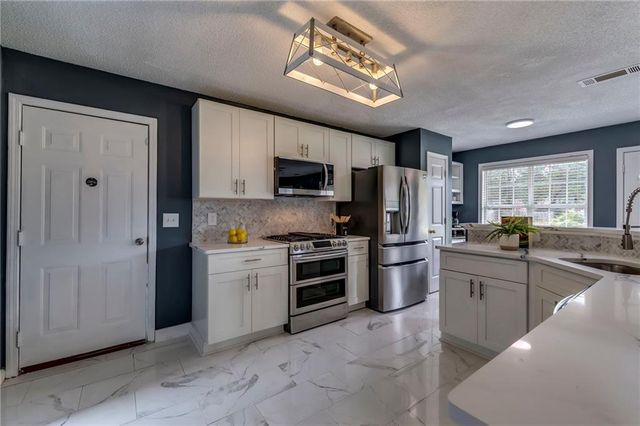 117 Bo Simpson Parkway, Mcdonough, GA 30253