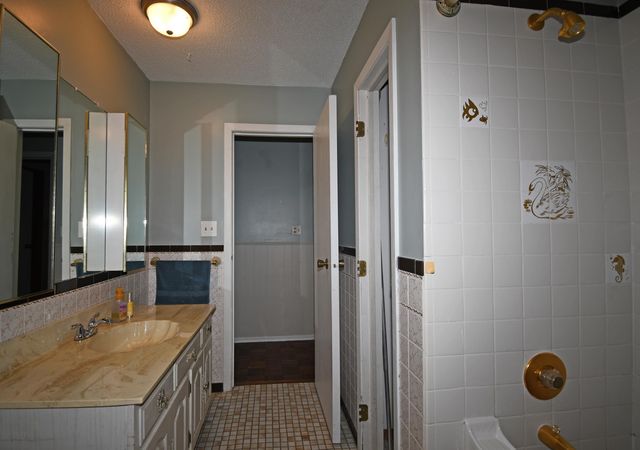 2275 Noble Road, Tawas City, MI 48763