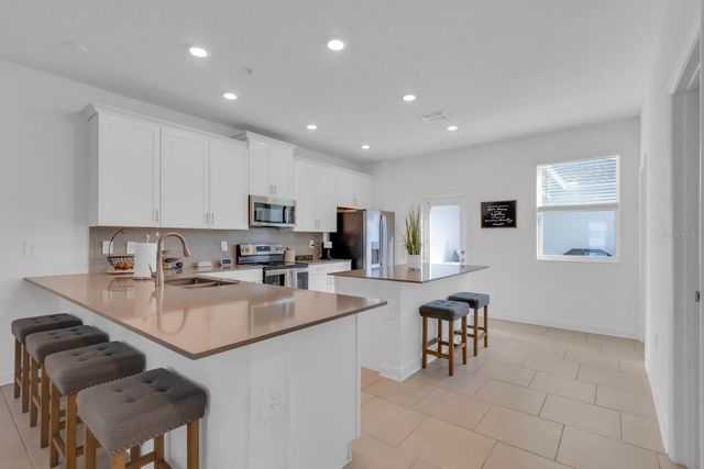 11245 LISTENING DRIVE, Orlando, FL 32832