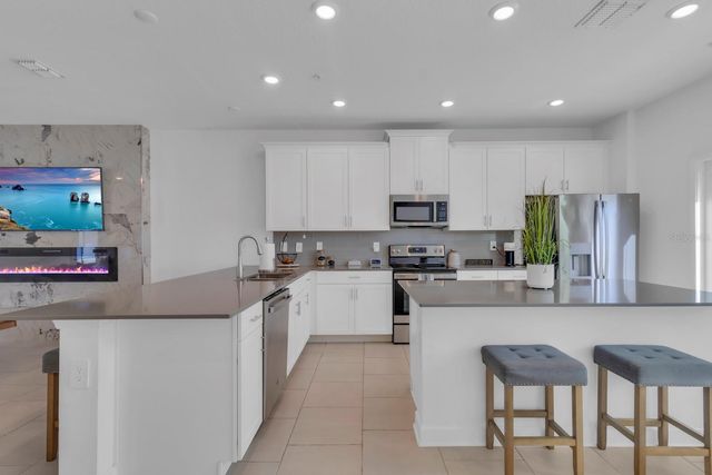 11245 LISTENING DRIVE, Orlando, FL 32832