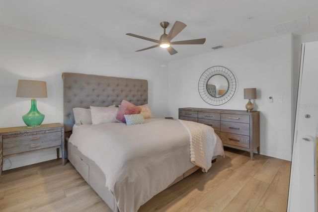 11245 LISTENING DRIVE, Orlando, FL 32832