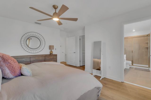 11245 LISTENING DRIVE, Orlando, FL 32832