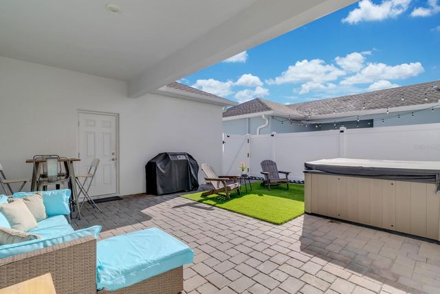 11245 LISTENING DRIVE, Orlando, FL 32832