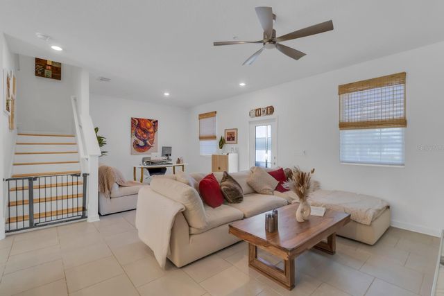 11245 LISTENING DRIVE, Orlando, FL 32832