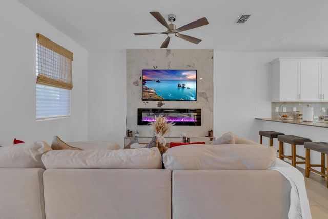 11245 LISTENING DRIVE, Orlando, FL 32832