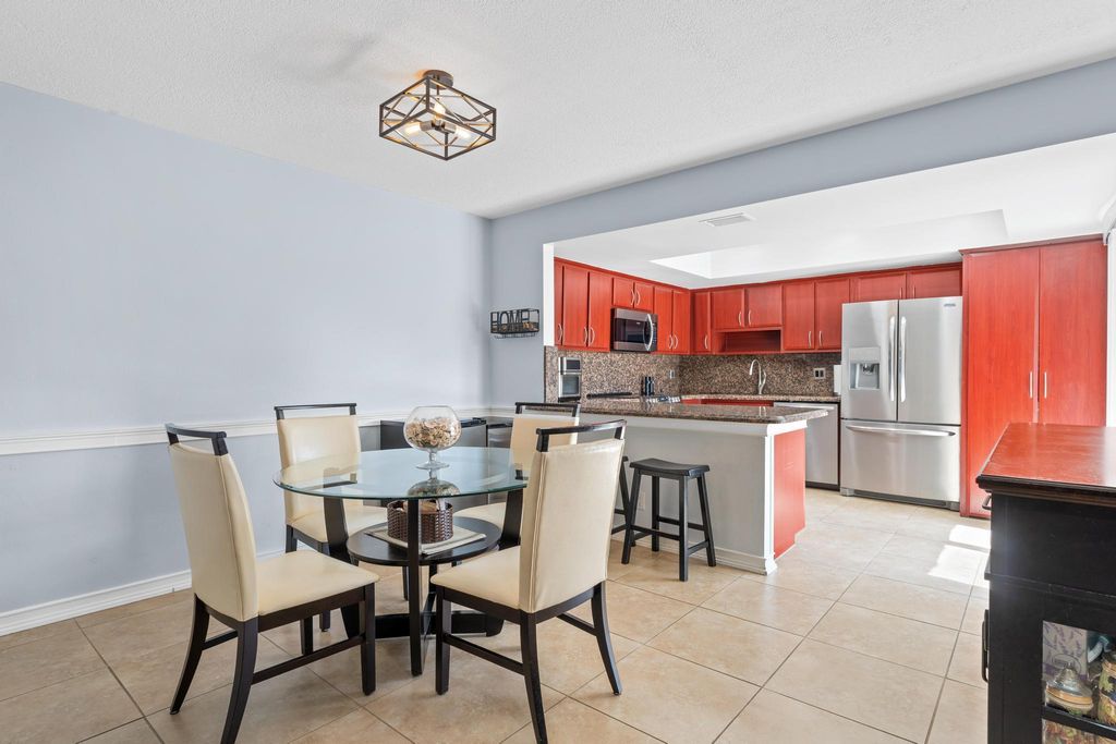 Image 15 of property listing at 12128 Regal Court E, Wellington, FL 33414