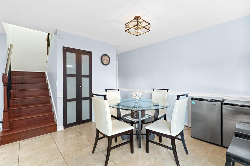 Image 17 of property listing at 12128 Regal Court E, Wellington, FL 33414