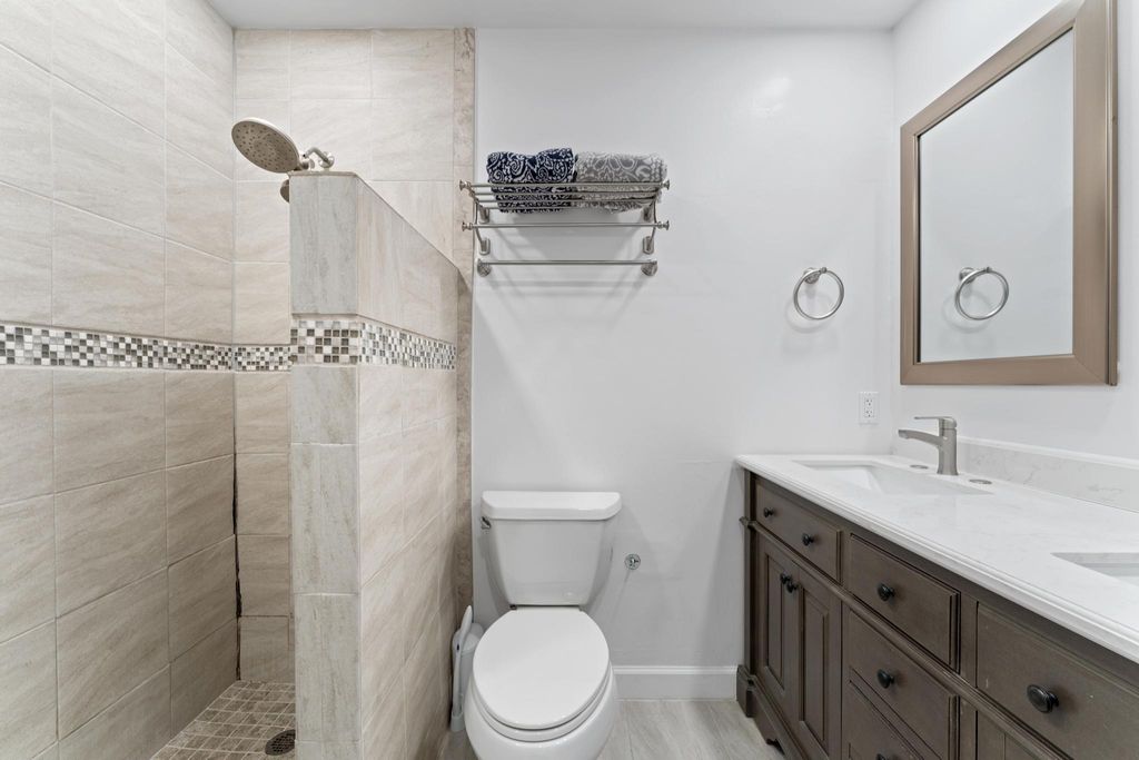 Image 27 of property listing at 12128 Regal Court E, Wellington, FL 33414