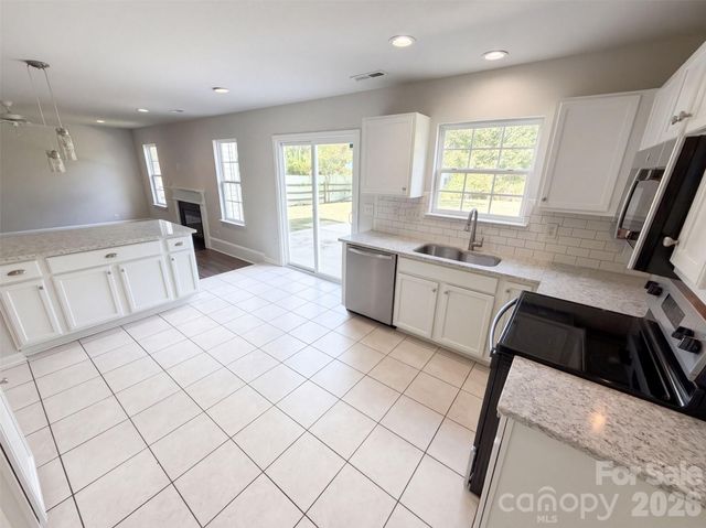 815 Southridge Drive, Monroe, NC 28112