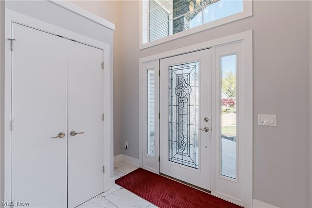 455 Dornoch Lane, Highland Heights, OH 44143
