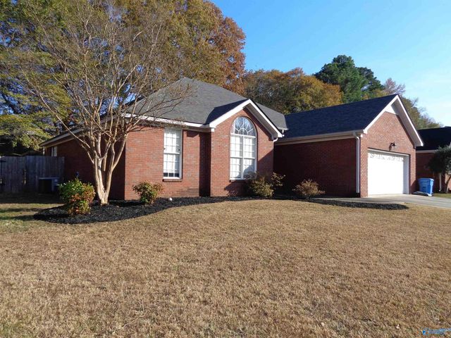 902 Bellemeade Street, Hartselle, AL 35640
