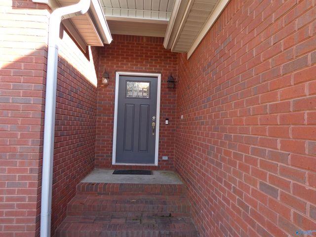 902 Bellemeade Street, Hartselle, AL 35640