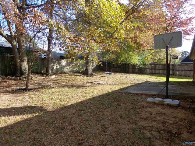 902 Bellemeade Street, Hartselle, AL 35640