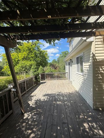 28 Church Farm Road, Gardiner, NY 12525