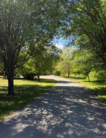 28 Church Farm Road, Gardiner, NY 12525