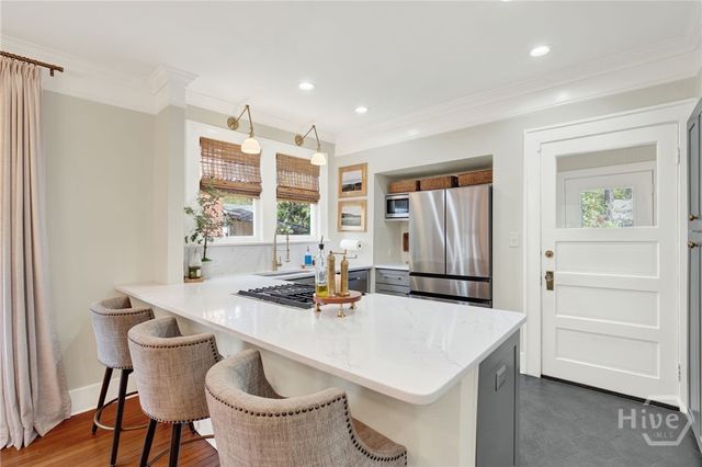 208 E 48th Street, Savannah, GA 31405
