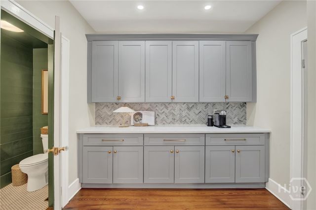 208 E 48th Street, Savannah, GA 31405