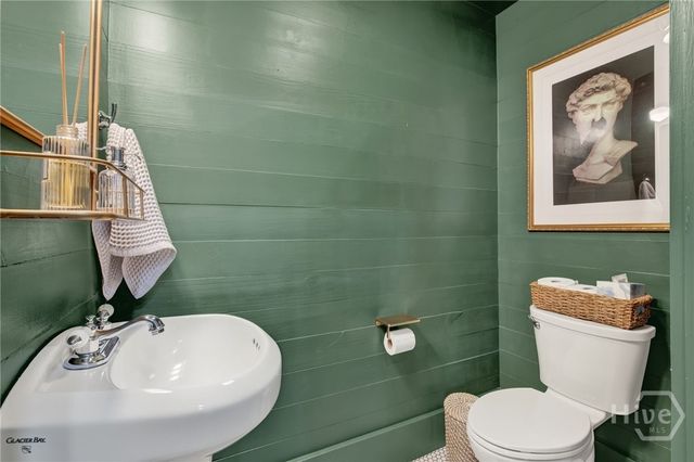 208 E 48th Street, Savannah, GA 31405
