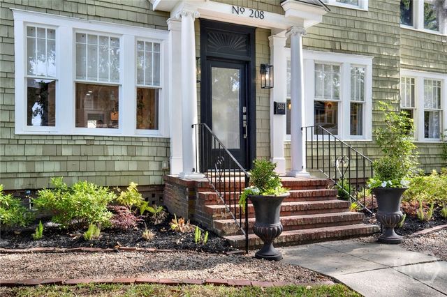 208 E 48th Street, Savannah, GA 31405