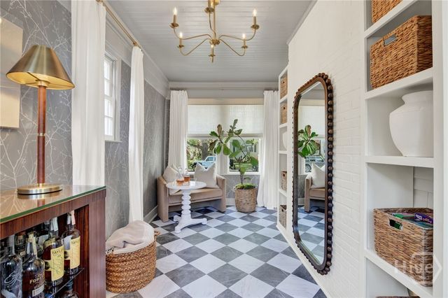 208 E 48th Street, Savannah, GA 31405