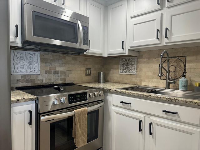 880 MANDALAY AVENUE S606, Clearwater Beach, FL 33767