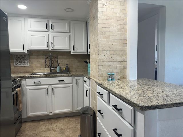 880 MANDALAY AVENUE S606, Clearwater Beach, FL 33767