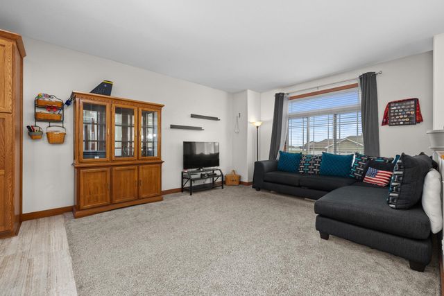 3425 NE 8th ST, Minot, ND 58703