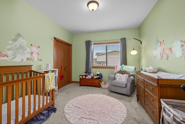 3425 NE 8th ST, Minot, ND 58703