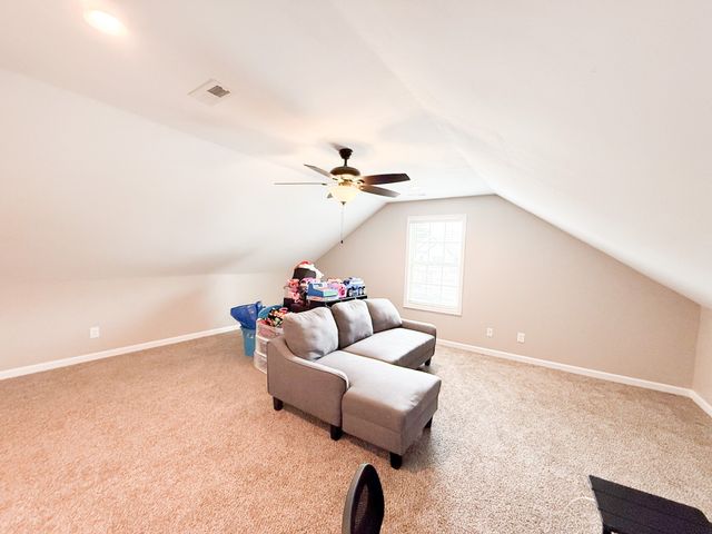 1727 Oak Forest Dr, Clarksville, TN 37043