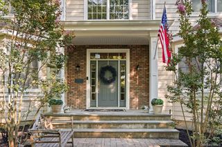 11 Grace Lane, Huntington, NY 11743